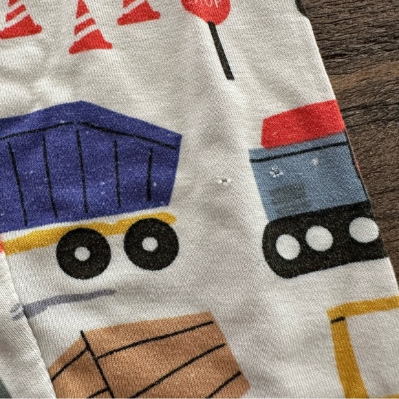 Play condition Little Sleepies boys 4T Construction Print Pajama Set Long Sleeve - Picture 2 of 7